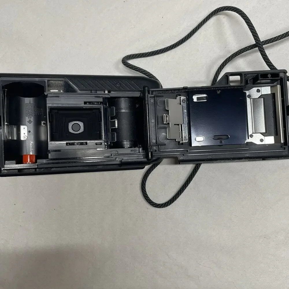 Canon Snappy S Fully Automatic Point & Shoot 35mm Film Camera Tested & Works